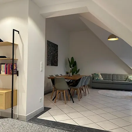 Apartamento Grand - Perfekt Fuer 6-8! Parken Flughafen *