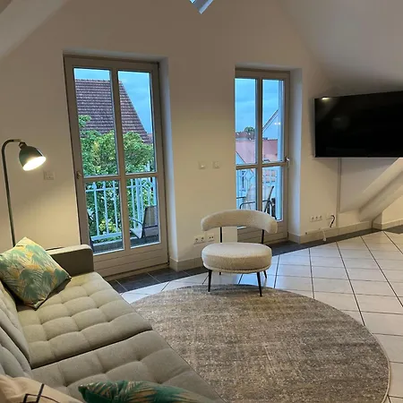 Grand - Perfekt Fuer 6-8! Parken Flughafen Apartamento *