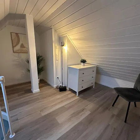 Grand - Perfekt Fuer 6-8! Parken Flughafen Apartamento *
