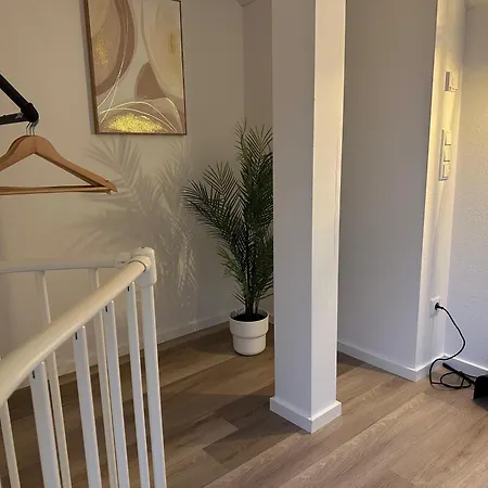 Apartamento Grand - Perfekt Fuer 6-8! Parken Flughafen *