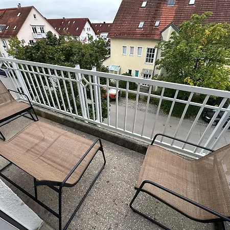Grand - Perfekt Fuer 6-8! Parken Flughafen Apartamento