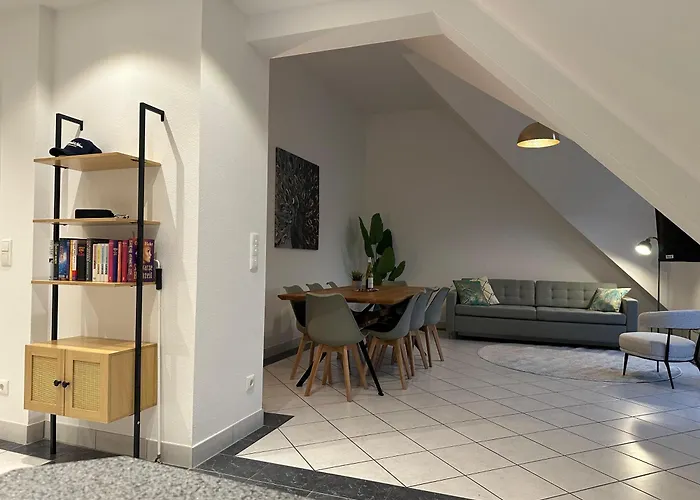 Appartement Grand - Perfekt Fuer 6-8! Parken Flughafen *