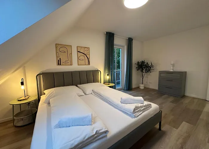 Grand - Perfekt Fuer 6-8! Parken Flughafen Appartement *