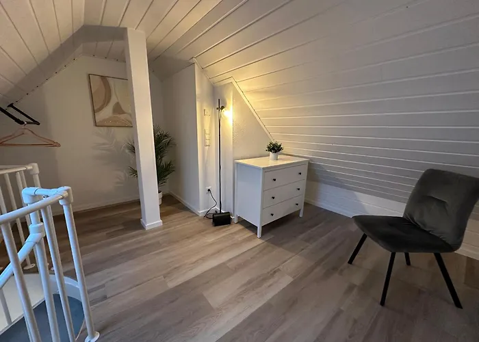 Grand - Perfekt Fuer 6-8! Parken Flughafen Appartement *