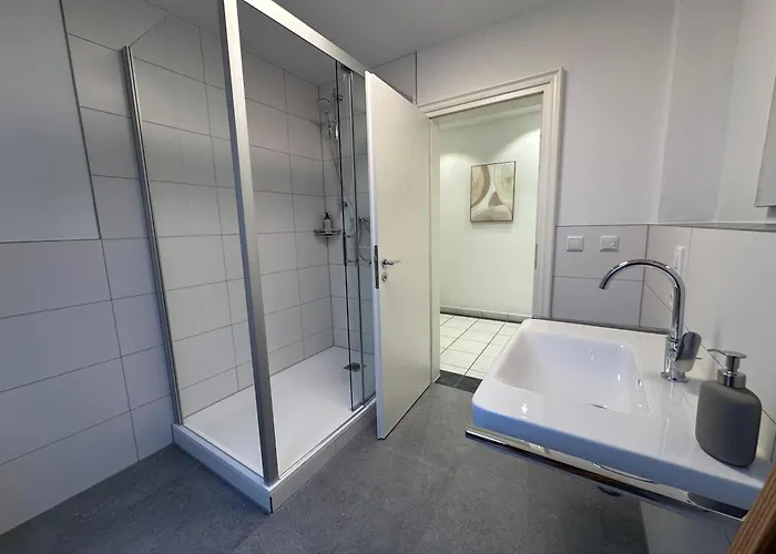 Appartement Grand - Perfekt Fuer 6-8! Parken Flughafen
