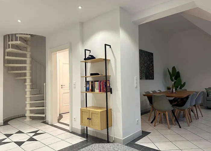 Appartement Grand - Perfekt Fuer 6-8! Parken Flughafen