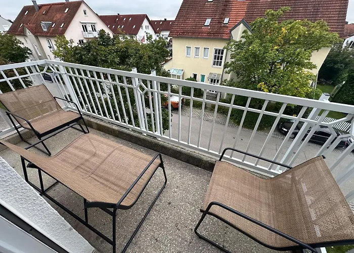 Grand - Perfekt Fuer 6-8! Parken Flughafen Appartement